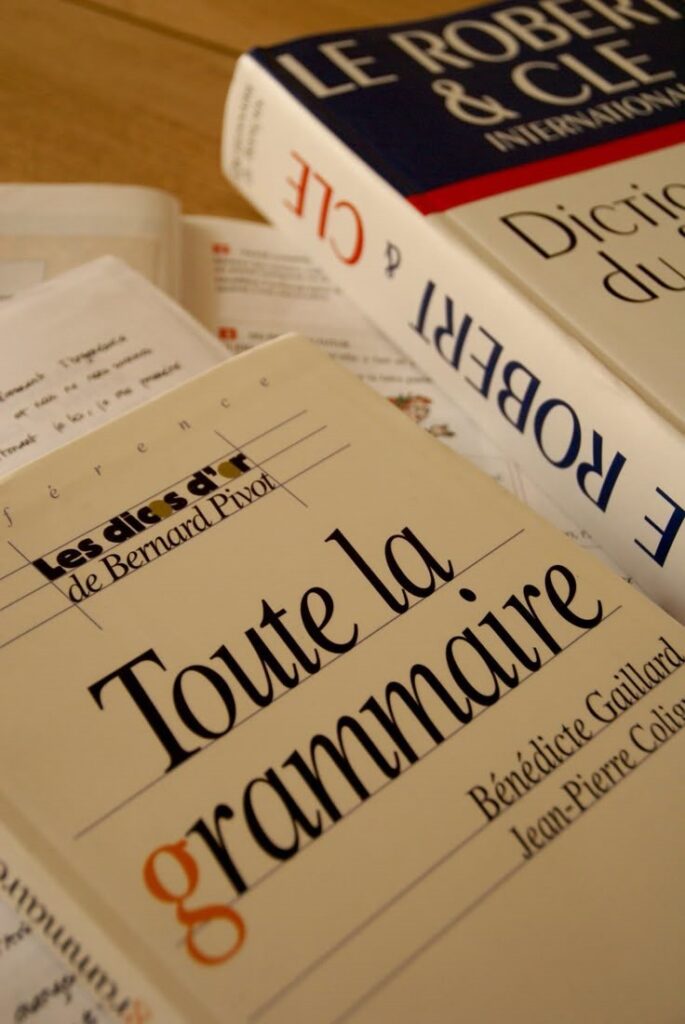 speak french fluently
